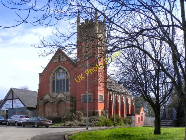 Photo 6"x4" Northmoor Methodist Church Chadderton c2011 P1