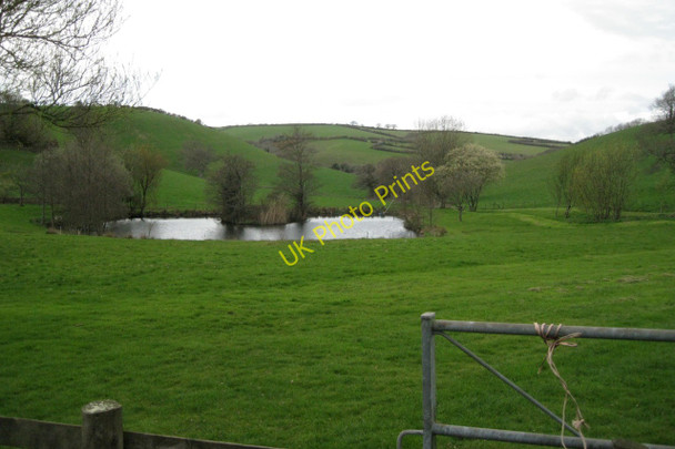 Photo 6"x4" Valley west of Abbotsleigh Woodford\/SX7950 c2011