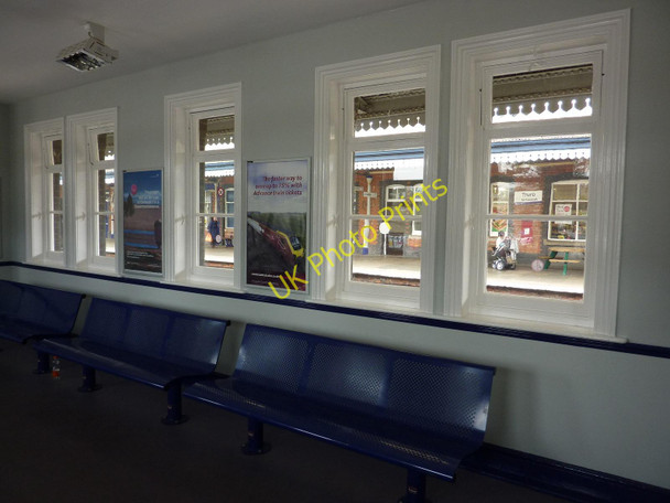 Photo 6"x4" Waiting Room, Truro Station Truro c2011 P1