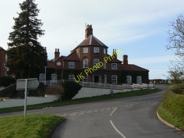 Photo 6"x4" White Swan Inn, Drakeholes Everton\/SK6991 c2011