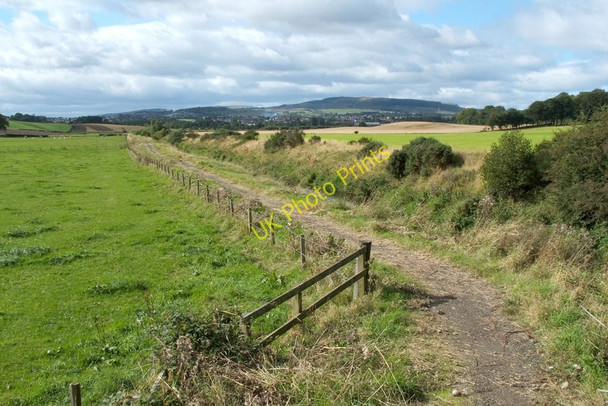 Photo 6"x4" The Allander Walkway Milngavie c2005
