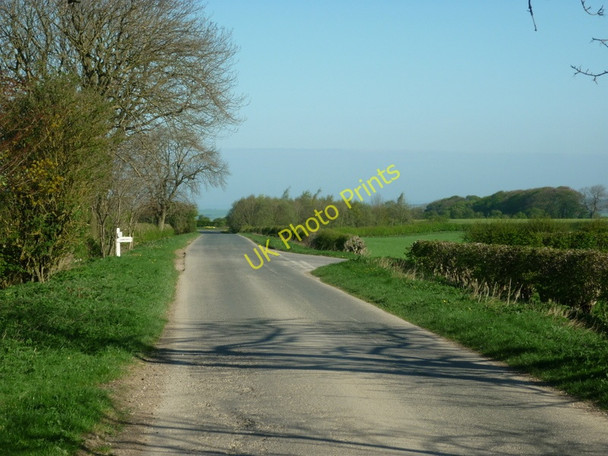 Photo 6"x4" Turn right for Langtoft, East Yorkshire Langtoft\/TA0166 c2011