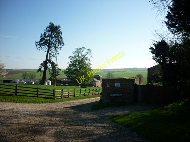 Photo 6"x4" Croome House Farm, Sledmere, East Yorkshire Sledmere c2011