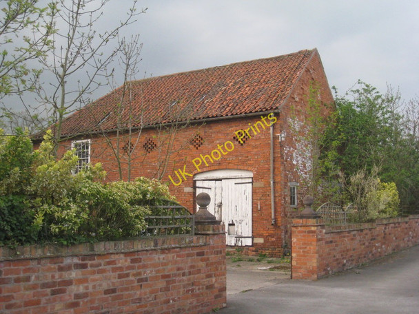 Photo 6"x4" Outbuilding off main Street, Farndon Newark-on-Trent c2011