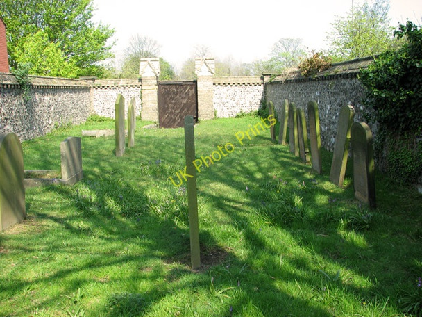 Photo 6"x4" Jewish cemetery in Kitchener Road, Great Yarmouth Great Yarmouth c2011