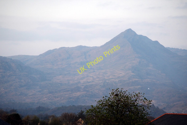 Photo 6"x4" Snowdonia as seen from Porthmadog Gwastadnant c2011