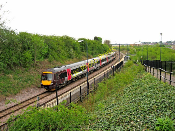 Photo 6"x4" CrossCountry train passing South Wigston Railway Station, South Wigston Wigston c2011