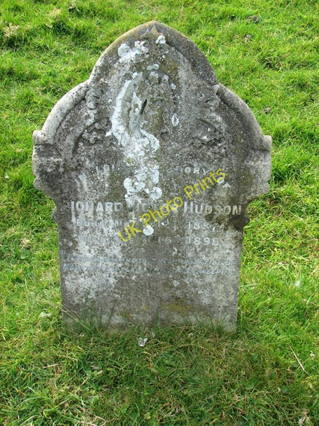 Photo 6"x4" The church of All Saints and St Margaret, Pakefield - churchyard Lowestoft c2011 P2