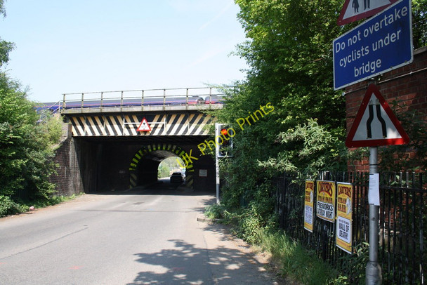Photo 6"x4" Cow Lane railway bridge Reading c2011