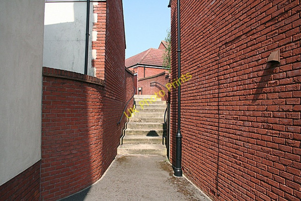 Photo 6"x4" Cotford St Luke: alleyway cOTFORD ST LUKES c2011