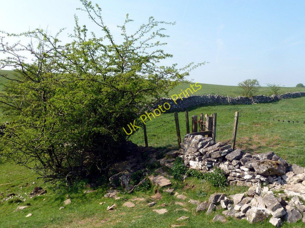 Photo 6"x4" Stile and ruined wall  Stanshope c2011