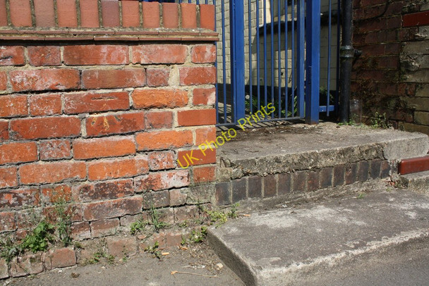 Photo 6"x4" Benchmark on wall of beer garden of New Inn, Oxford Road Reading c2011