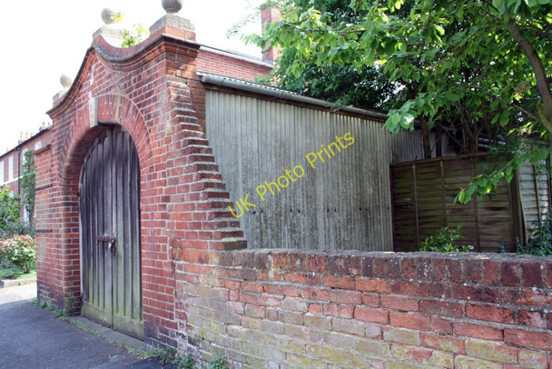 Photo 6"x4" Benchmarked garage on south side of Baker Street Reading c2011