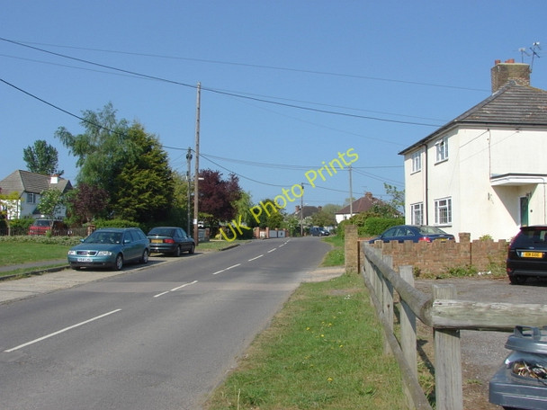 Photo 6"x4" Poyle Road Ash Green\/SU9049 c2011