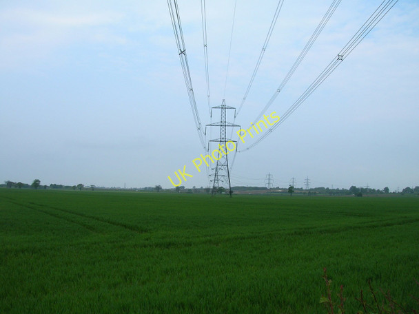 Photo 6"x4" Farmland and power lines off Elvington Lane Grimston\/SE6451 c2011