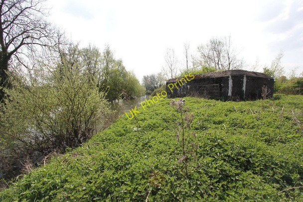 Photo 6"x4" River on the left Aldermaston Wharf c2011