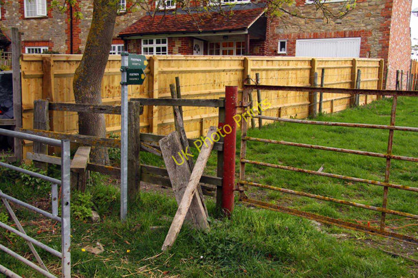 Photo 6"x4" A stile to the footpath Great Holcombe c2011