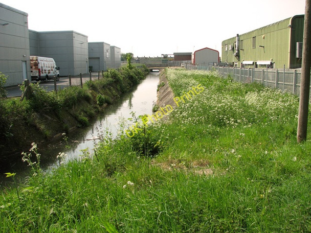 Photo 6"x4" Industrial units by municipal cemetery, King's Lynn King's Lynn c2011