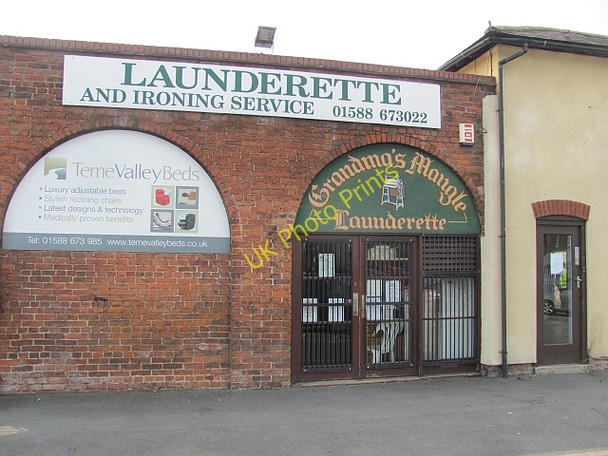 Photo 6"x4" Shops, Craven Arms Craven Arms c2011