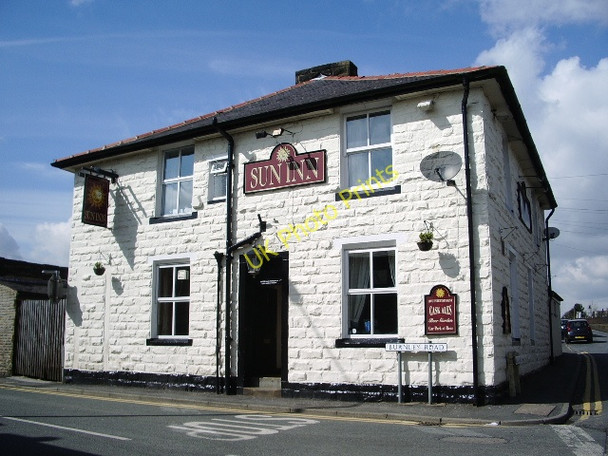 Photo 6"x4" The Sun Inn, 1 Burnley Road, Burnley Nelson\/SD8637 c2008