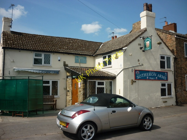 Photo 6"x4" The Sotheron Arms, Hook Goole c2011