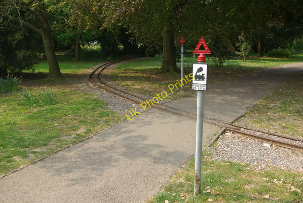 Photo 6"x4" Railway crossing - Hotham Park Bognor Regis c2011