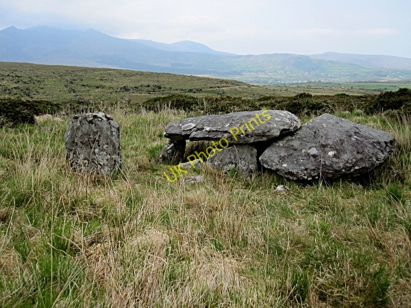 Photo 6"x4" Megalithic Tomb Cloghane c2011