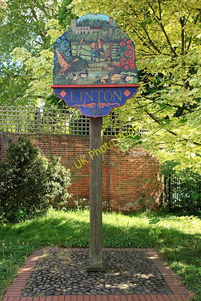 Photo 6"x4" Linton Village Sign Linton\/TL5646 c2011
