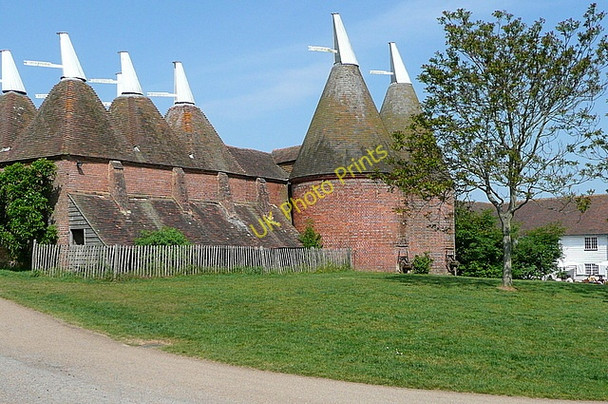 Photo 6"x4" Oast house at Sissinghurst Castle Camden Hill c2011