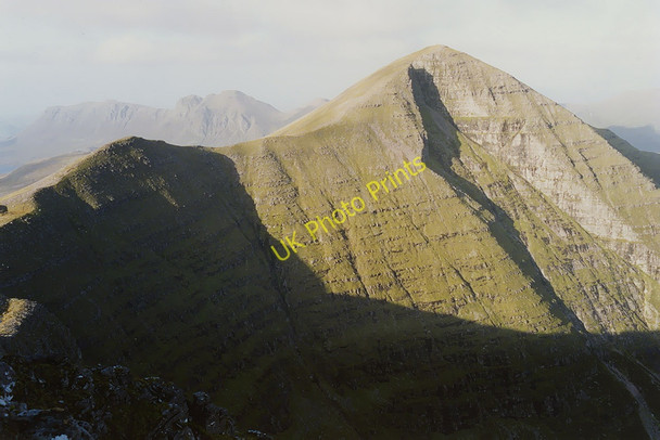 Photo 6"x4" The southern side of Sg\u00c3\u00b9rr Mh\u00c3\u00b2r Rechullin c1994