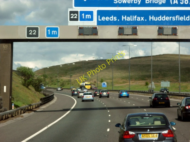 Photo 6"x4" Uphill on the M62 eastbound at Windy Hill Rakewood c2011