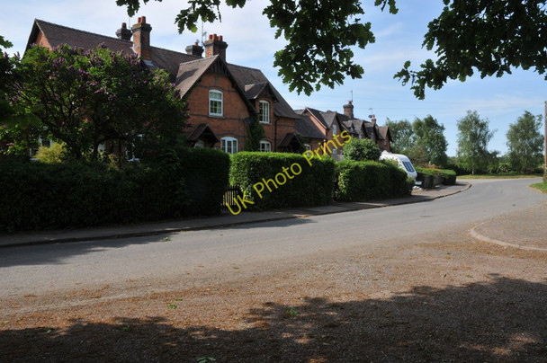 Photo 6"x4" Cottages in Earl's Croome Baughton c2011