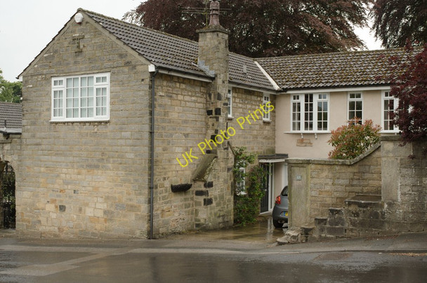 Photo 6"x4" 57 Main Street, Pannal Burn Bridge c2011