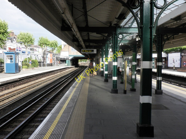 Photo 6"x4" Underground station, Willesden Green Willesden c2011