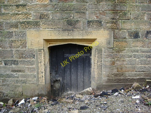 Photo 6"x4" The Holme, Holme Chapel, Doorway Holme Chapel c2008