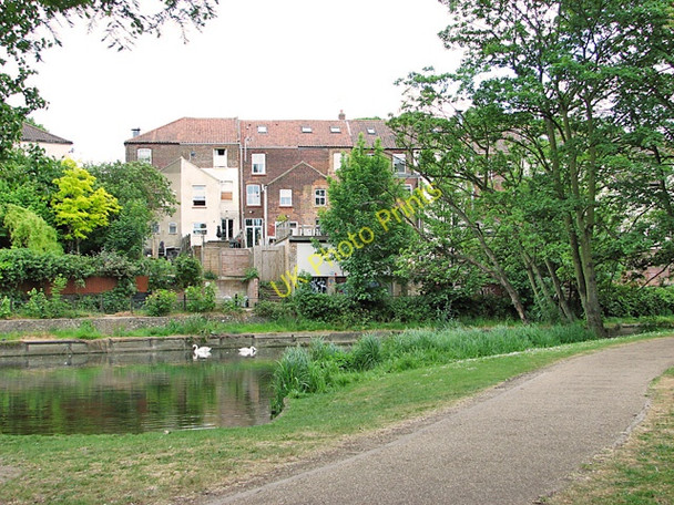 Photo 6"x4" The River Wensum by the Cow Tower, Norwich Norwich c2011