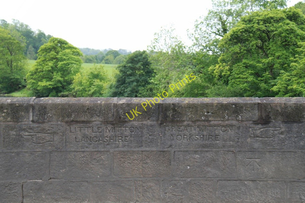 Photo 6"x4" Old county line Great Mitton c2011