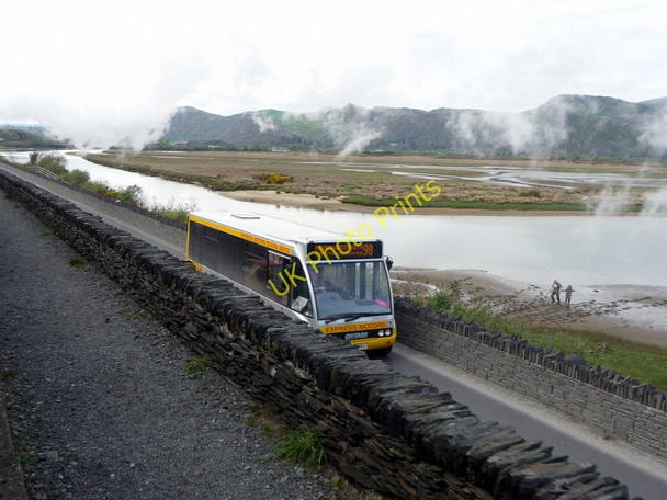 Photo 6"x4" Bus crossing the Cob, Porthmadog, Gwynedd Porthmadog c2011