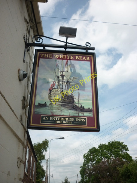 Photo 6"x4" The White Bear public house, Epworth Epworth c2011