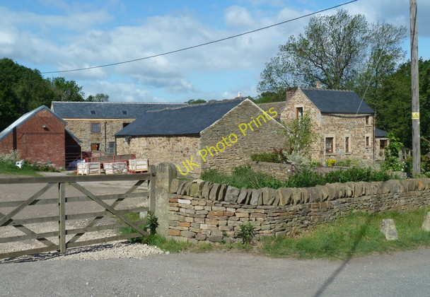 Photo 6"x4" Farm buildings by Furnace Lane Barlow\/SK3474 c2011