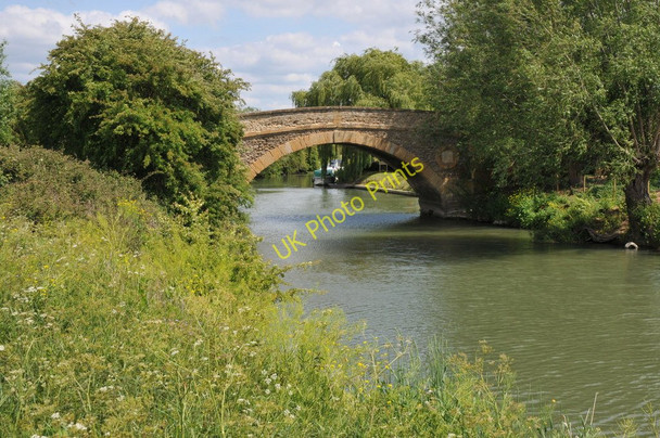 Photo 6"x4" Tadpole Bridge Buckland Marsh c2011 P1