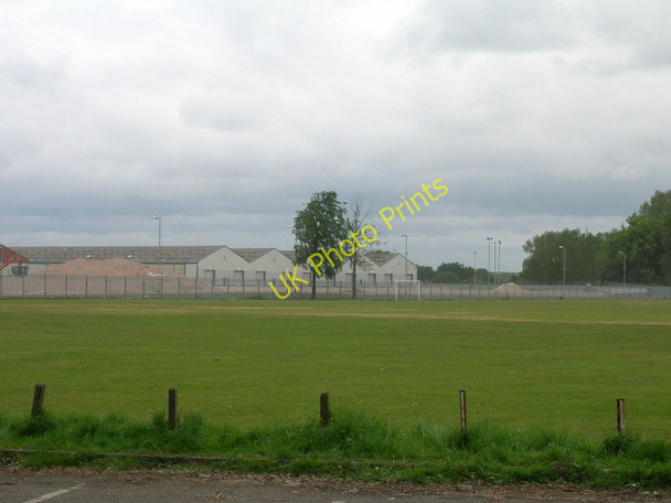 Photo 6"x4" Sports fields off Wheatley Hall Road Bentley\/SE5605 c2011