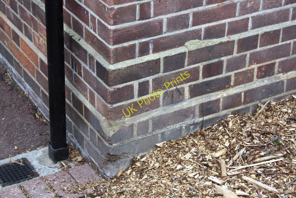 Photo 6"x4" Benchmark on Allom House, Clarendon Road Kensington\/TQ2579 c2011