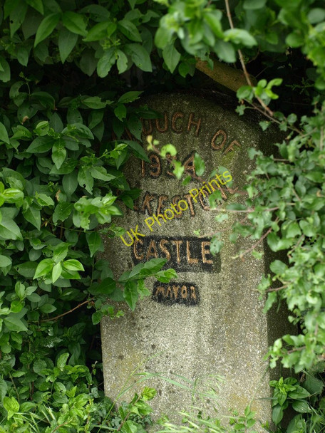 Photo 6"x4" The  Edge of Town Capel-le-Ferne c2011