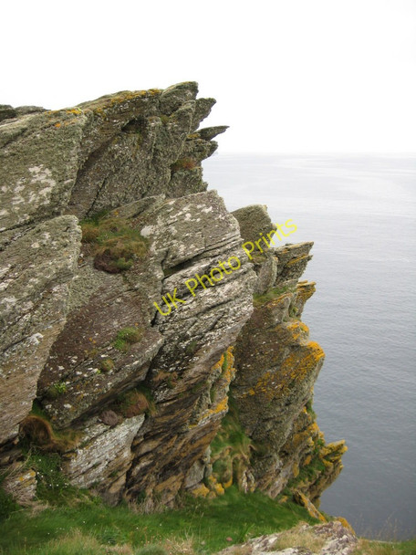 Photo 6"x4" Rocks on Pencarrow Head Lansallos c2011