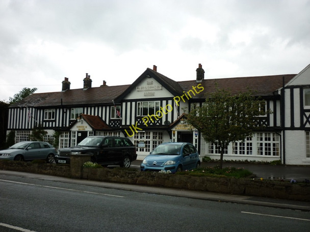 Photo 6"x4" The Rising Sun on Hope Road Shatton c2011