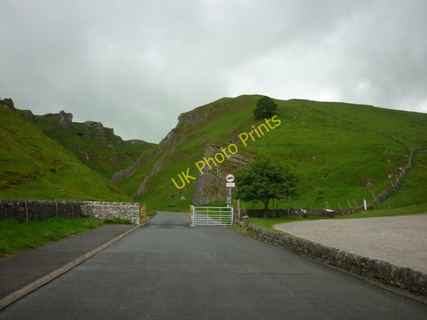 Photo 6"x4" The start of Winnats Pass, near Castleton Castleton\/SK1582 c2011