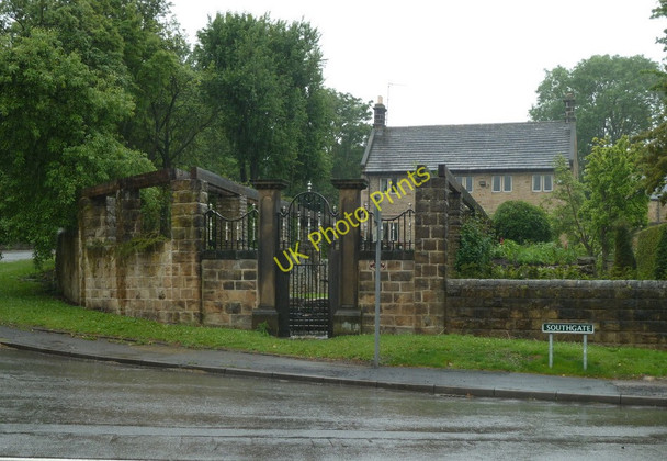 Photo 6"x4" Gateway and house, Southgate, Eckington Eckington\/SK4279 c2011