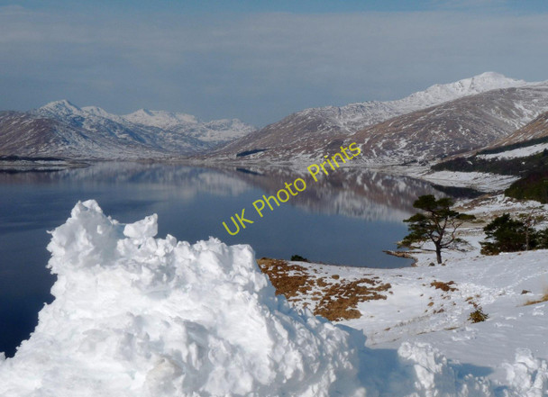 Photo 6"x4" Loch Quoich in winter coat Allt na h-Airigh\/NH0400 c2010