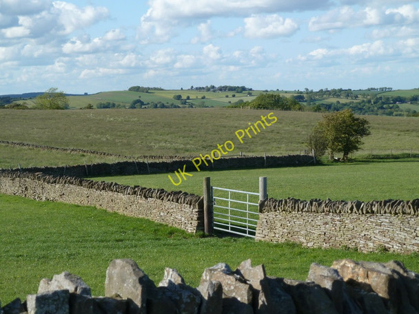 Photo 6"x4" Farmland view above Moorhall Moorhall\/SK3074 c2011
